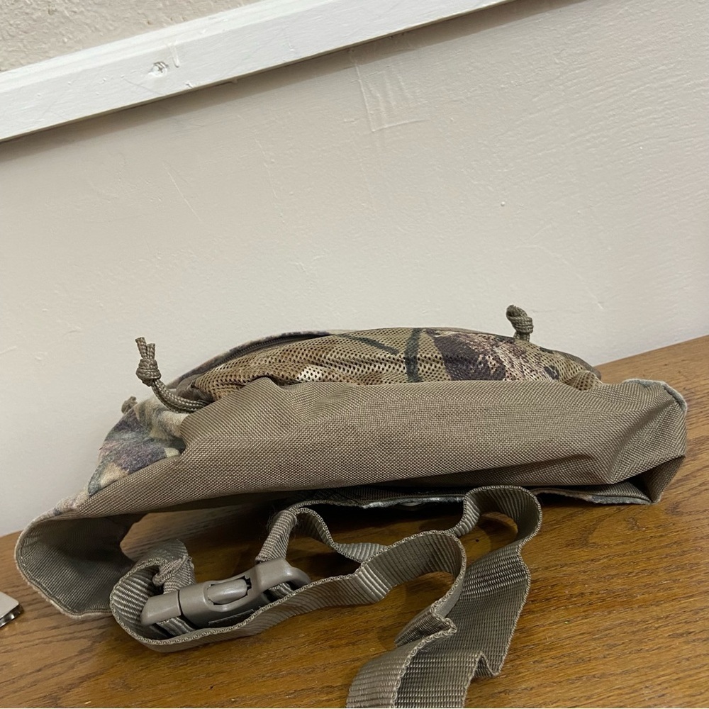 Fieldline Camo Hunting Waist Belt Bag Fanny Pack Waist Pack Adjustable - Picture 3 of 6